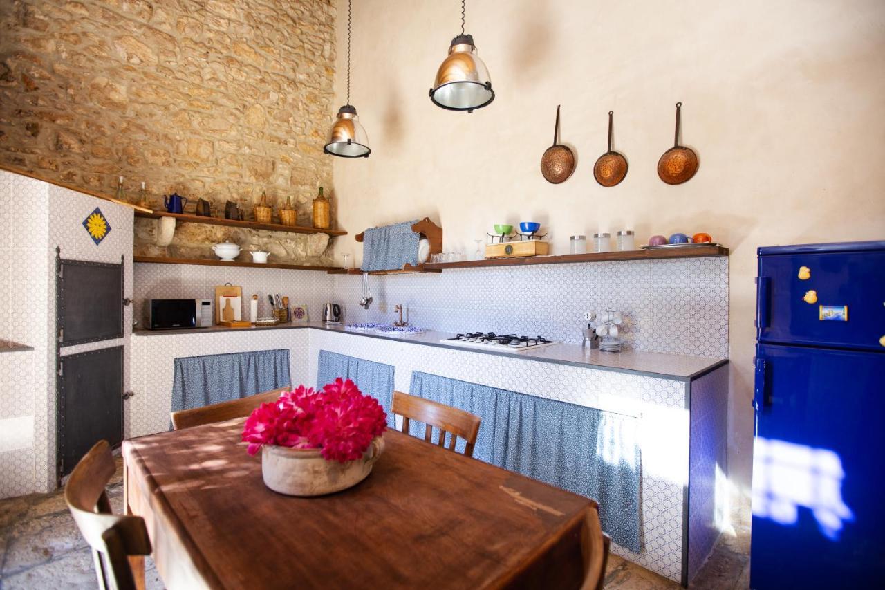 Homidoo Country Apartment Santa Croce Camerina Bagian luar foto