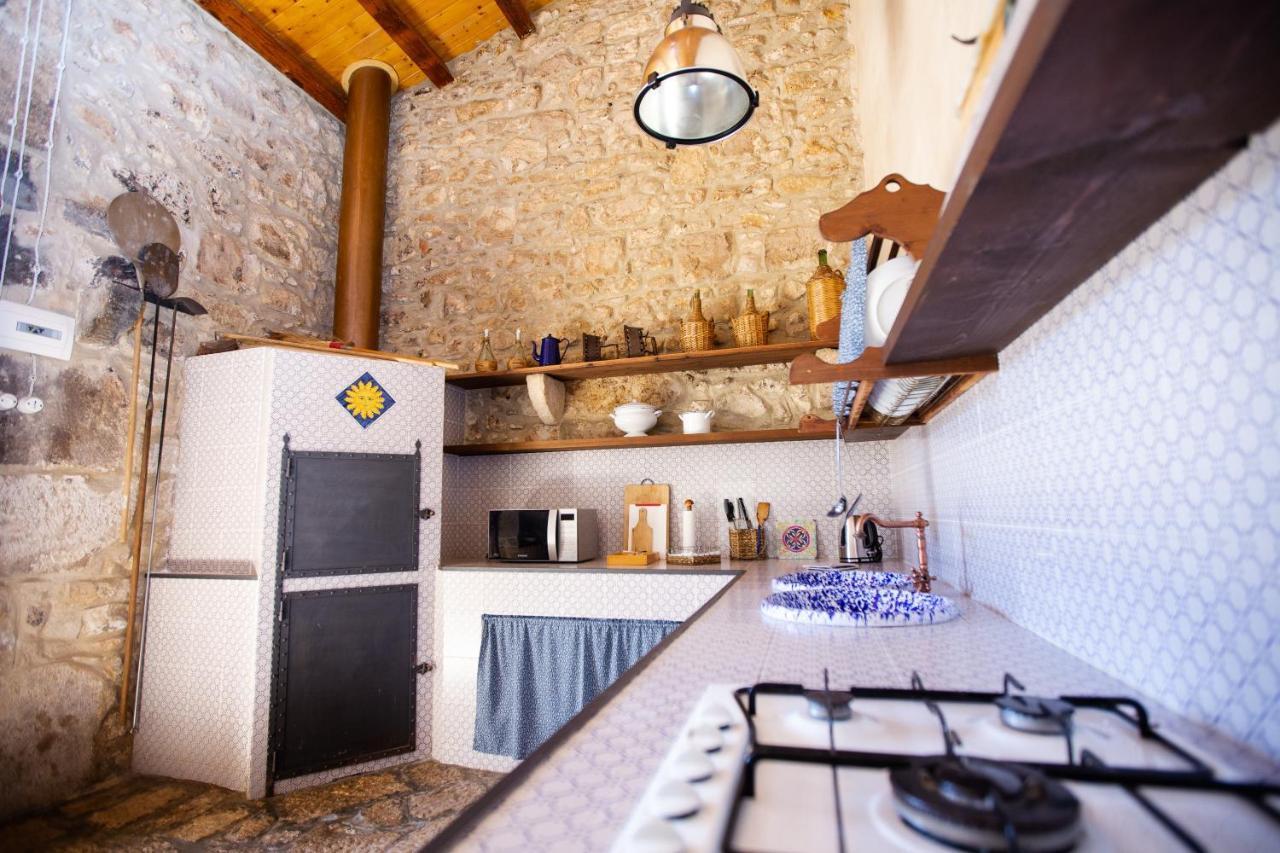 Homidoo Country Apartment Santa Croce Camerina Bagian luar foto