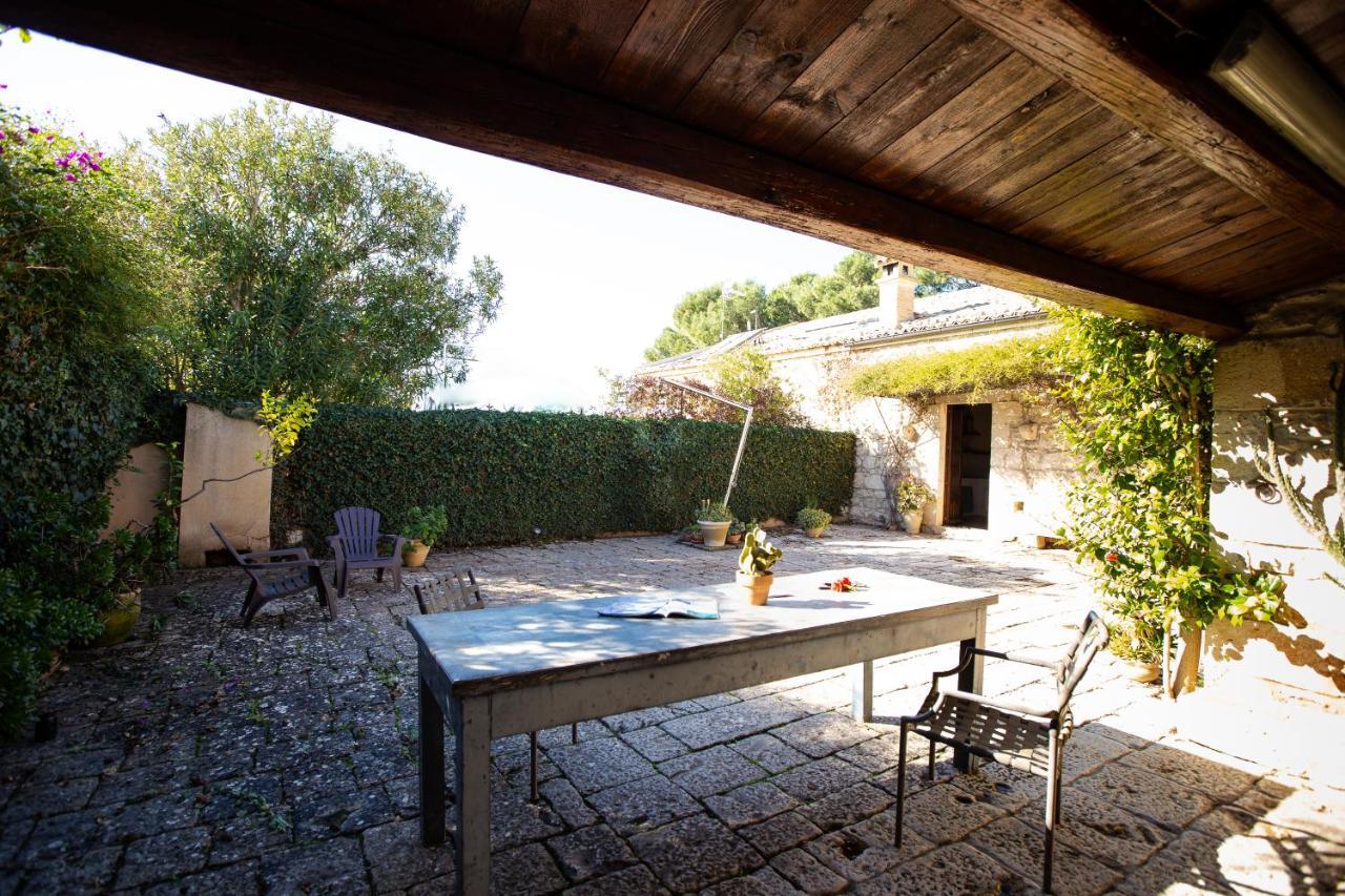Homidoo Country Apartment Santa Croce Camerina Bagian luar foto